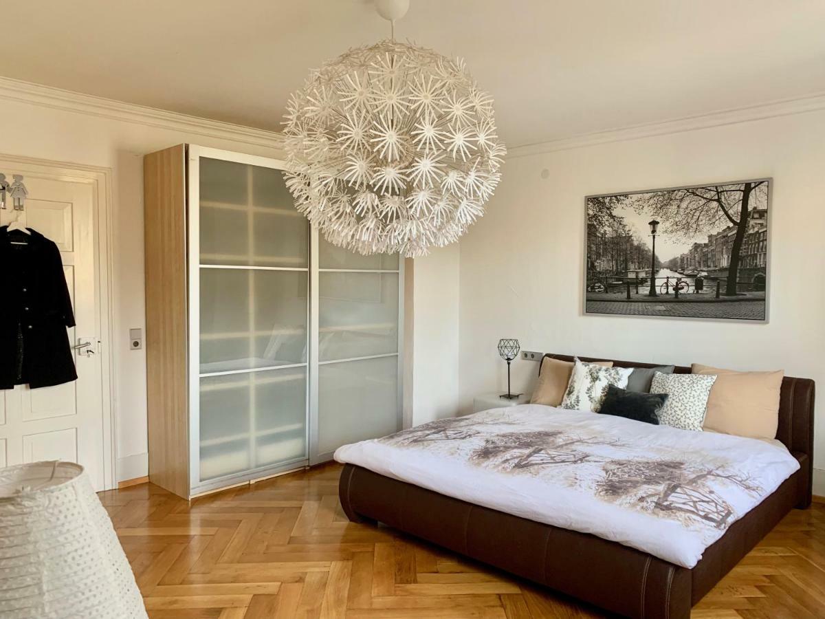 Deluxe Business City Apartments Metzingen Villa Landenberger Екстер'єр фото